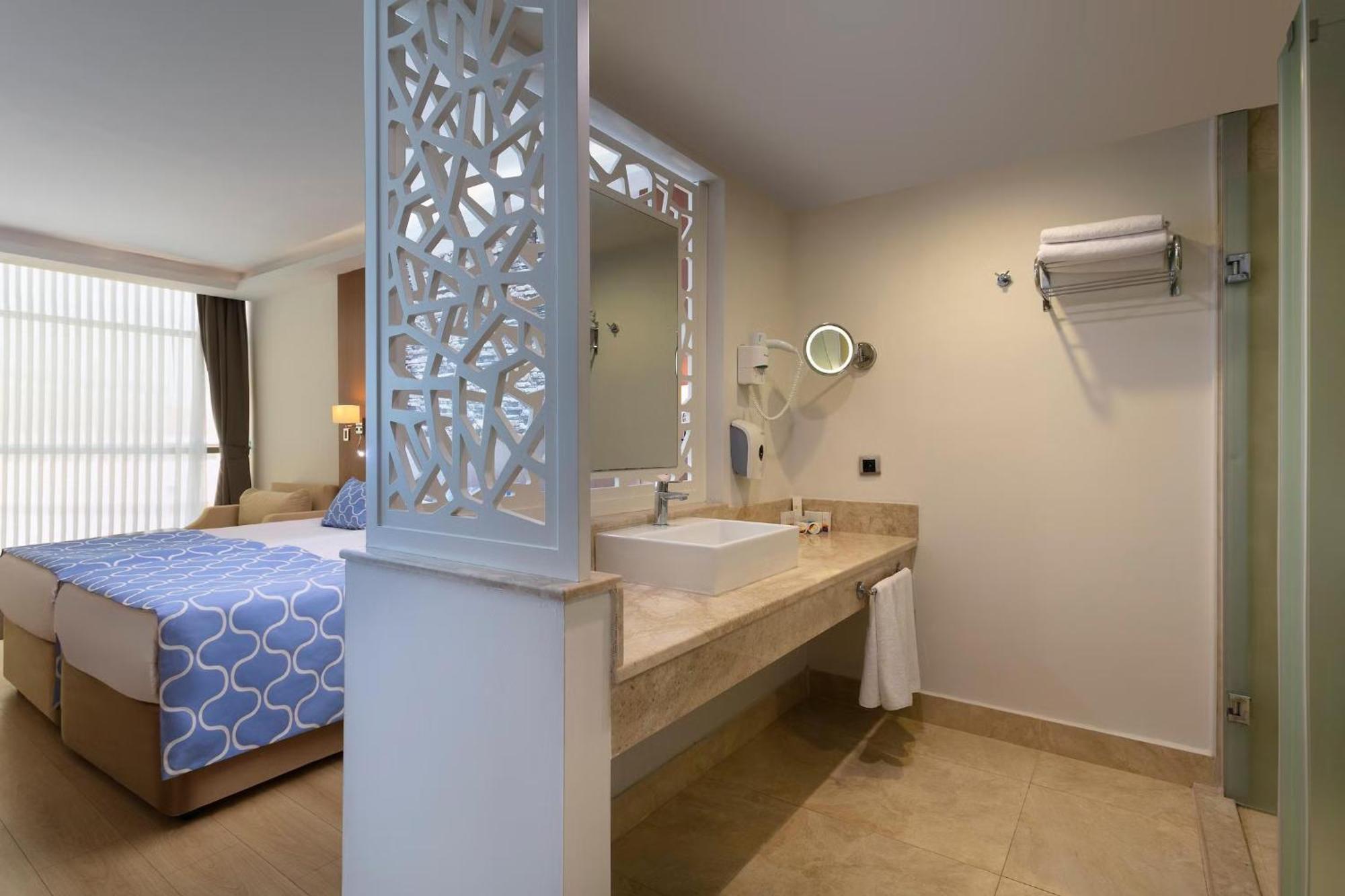 Armas Life Belek Hotel Bilik gambar
